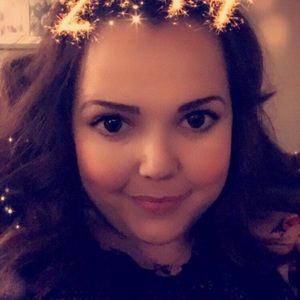 Meet your Posher, Ana